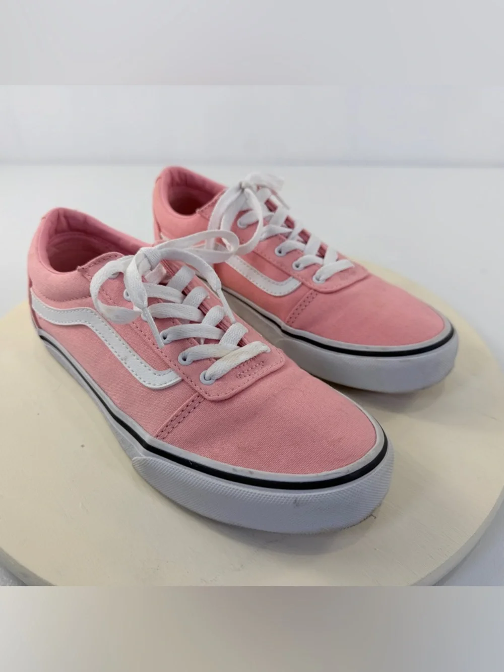 Vans‎ Women’s Pink Canvas Ward Low-Top Sneakers Skate Shoes w/ White Stripe Sz 6